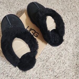 UGG women's black house shoes